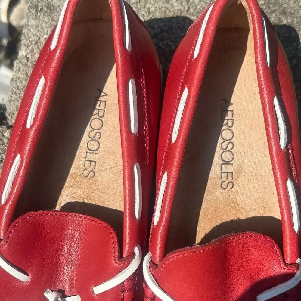 Women’s Aerosoles Red Driving Loafers Moccasins Slip On Shoes Size 6
